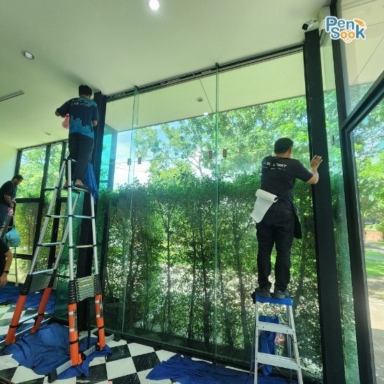 ติดตั้งฟิล์มโรงแรม